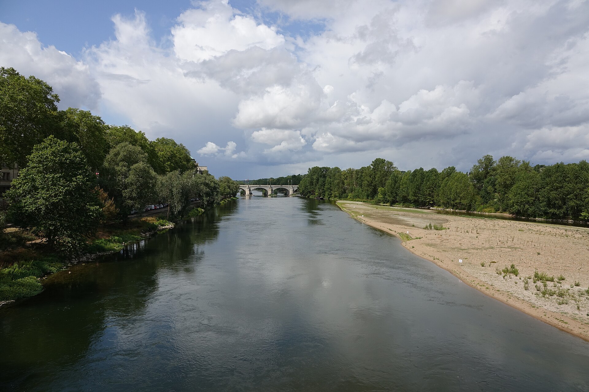 La Loire vue depuis le pont Saint-Symphorien à Tours